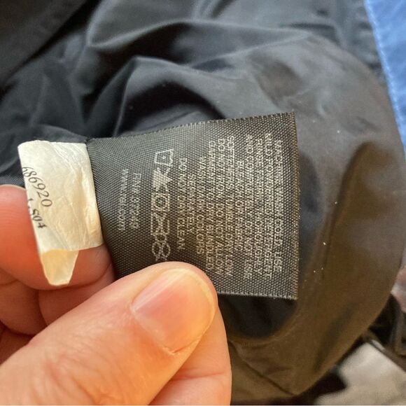 REI Men’s windbreaker jacket with hood size medium. Excellent condition!! - Picture 9 of 9